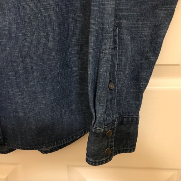 American Eagle outfitters shirt size medium - Picture 6 of 7